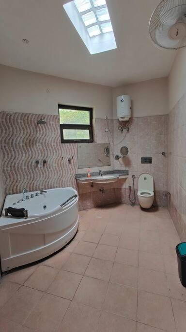 Basti House - Boutique Homestay Lucknow Eksteriør bilde